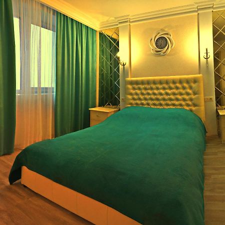 Apartlux 2 Tjernihiv Exteriör bild